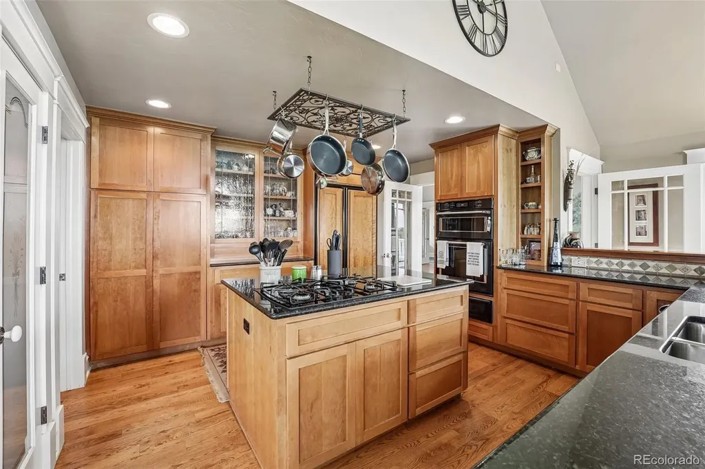 5850 N 79th Street Niwot CO 80503