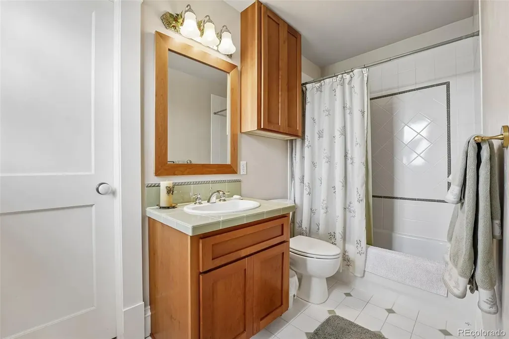 5850 N 79th Street Niwot CO 80503