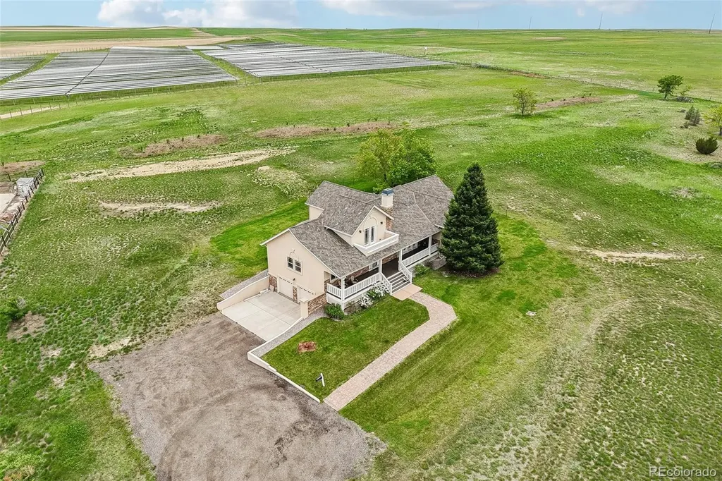 5850 N 79th Street Niwot CO 80503