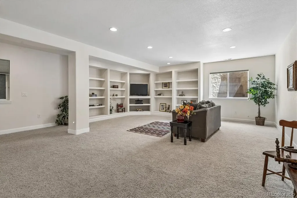 16504 Elbert Court Broomfield CO 80023