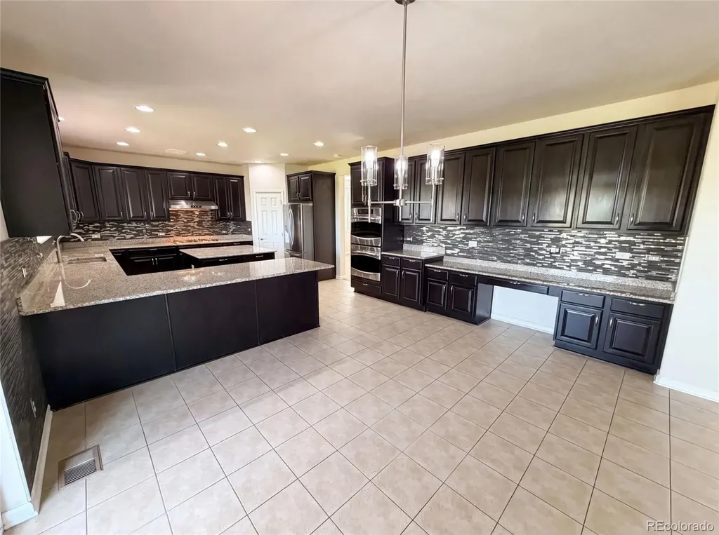 22197 E Easter Circle Aurora CO 80016
