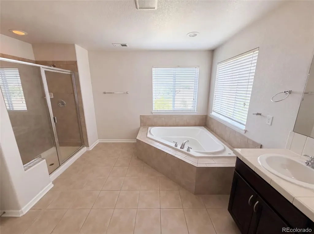 22197 E Easter Circle Aurora CO 80016