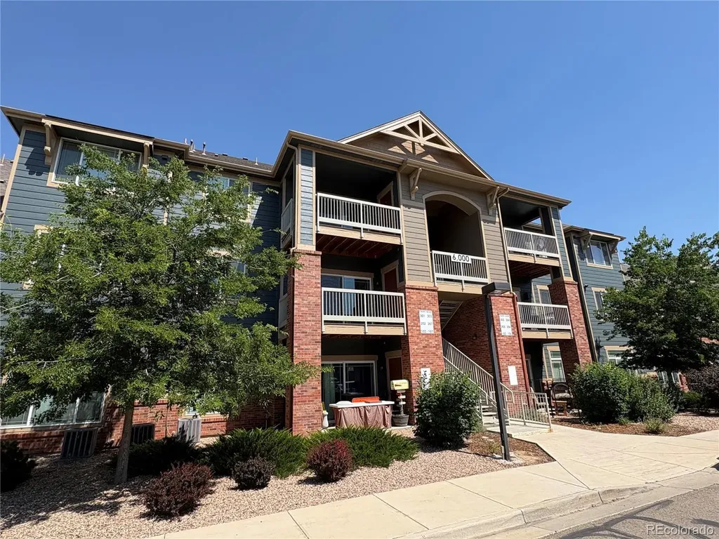 804 Summer Hawk Drive Longmont CO 80504