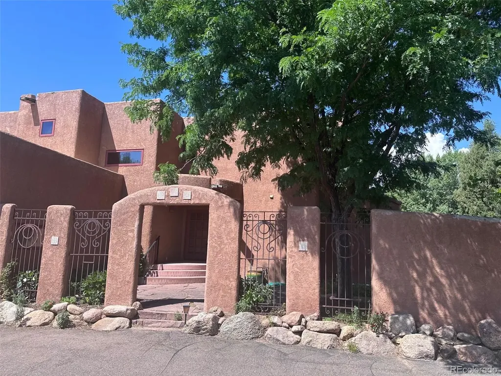 945 Oxford Lane Colorado Springs CO 80905