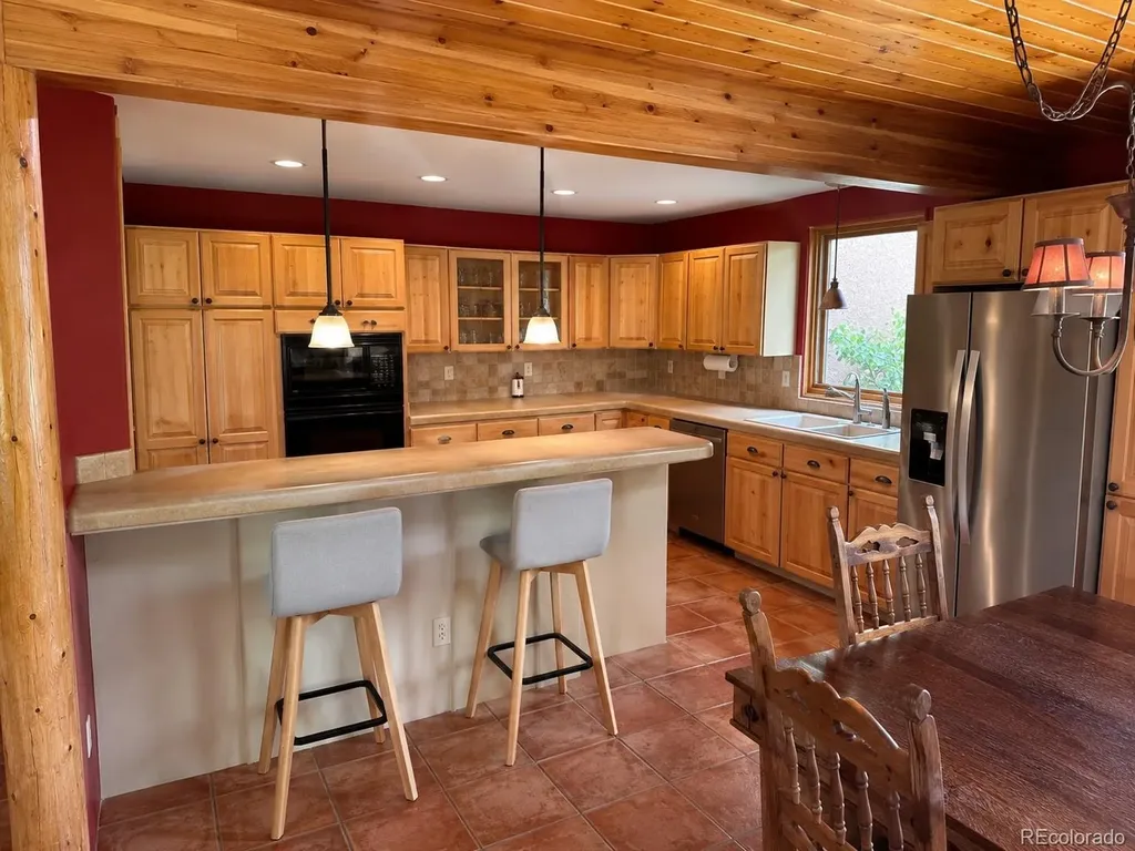 945 Oxford Lane Colorado Springs CO 80905