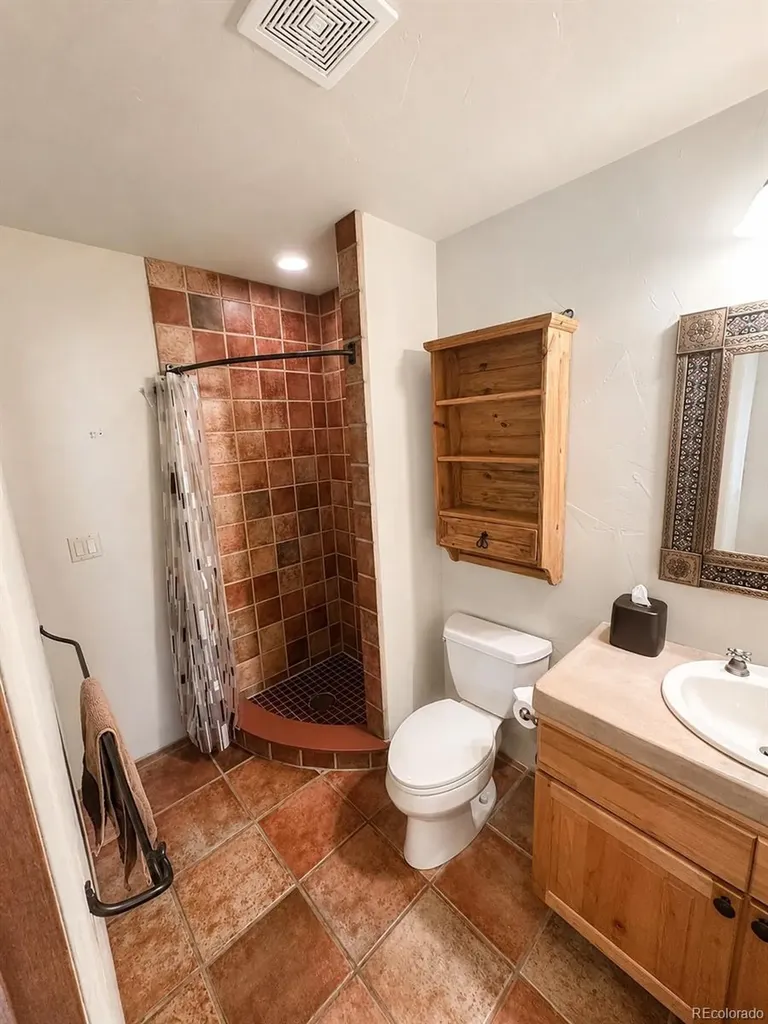 945 Oxford Lane Colorado Springs CO 80905