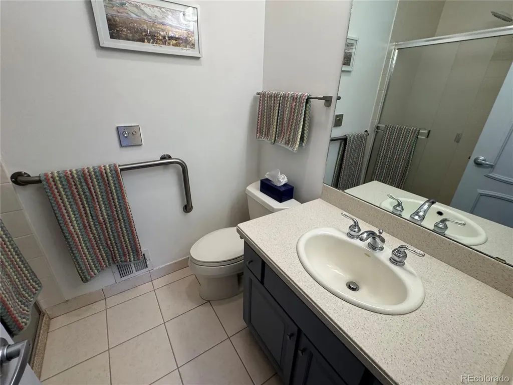 3246 S Oneida Way Denver CO 80224