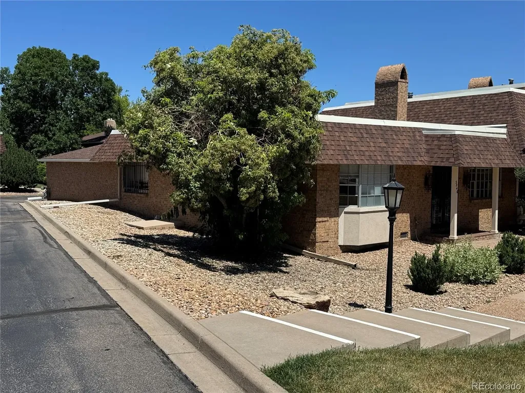 3246 S Oneida Way Denver CO 80224
