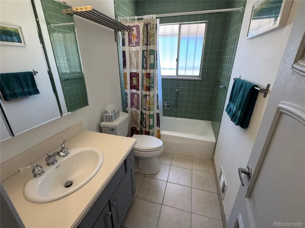 3246 S Oneida Way Denver CO 80224