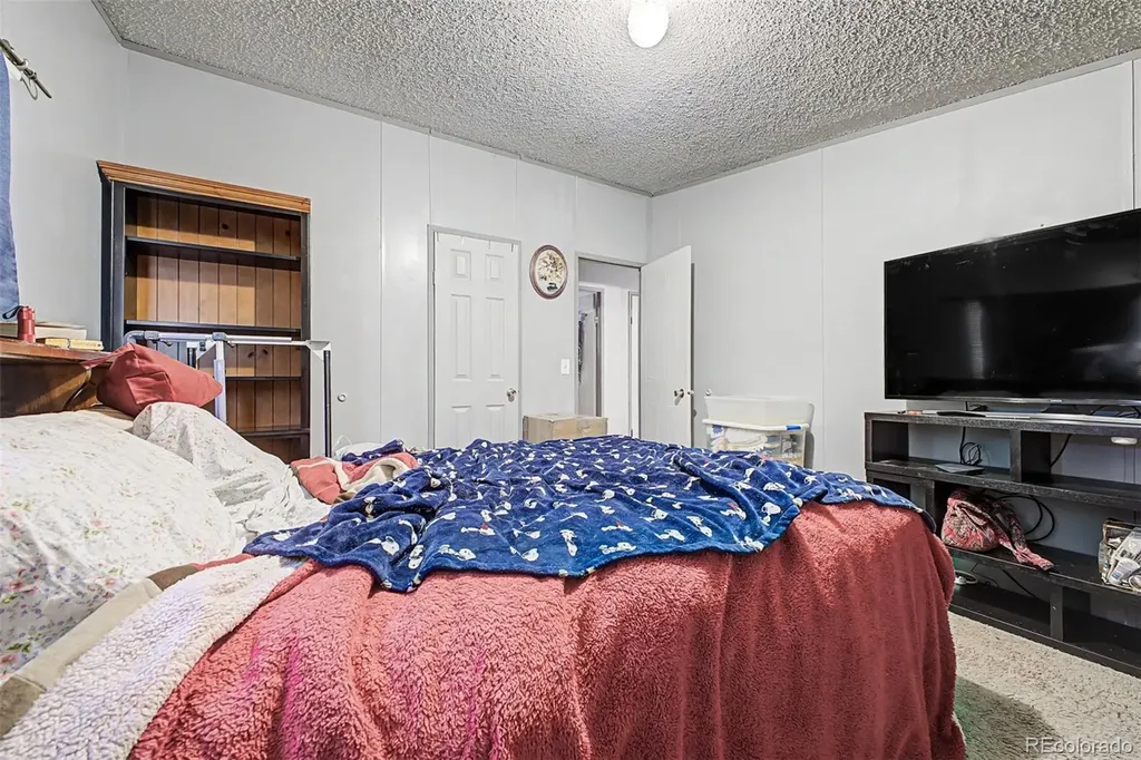 10554 Bald Eagle Circle Longmont CO 80504