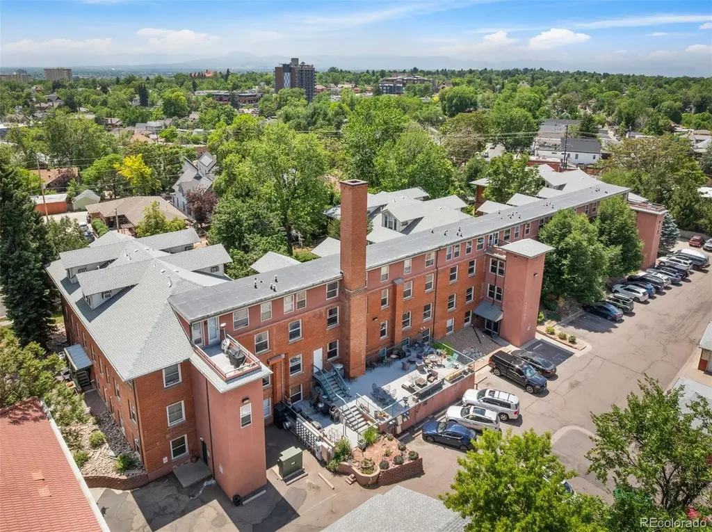 3249 W Fairview Place Denver CO 80211