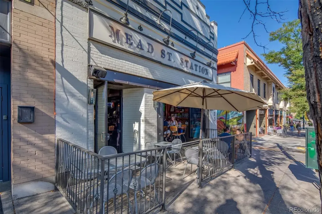 3249 W Fairview Place Denver CO 80211