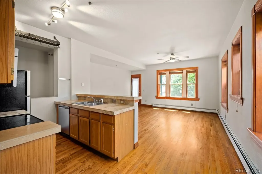 3249 W Fairview Place Denver CO 80211