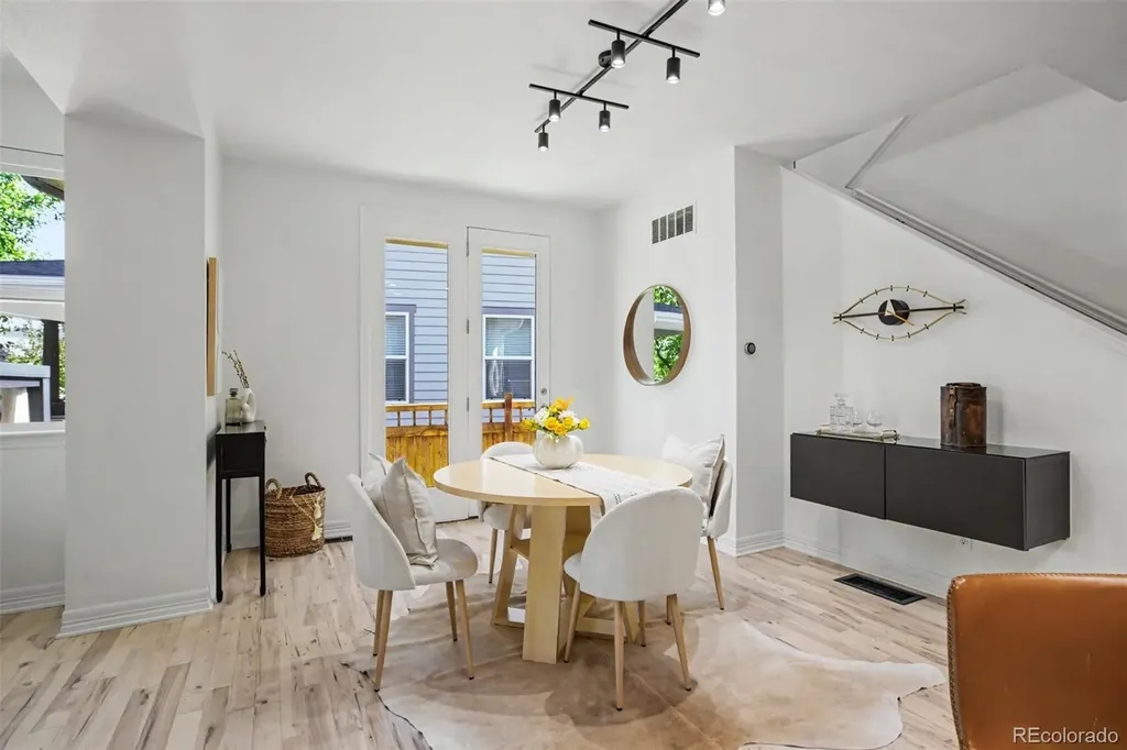 3164 Geneva Court Denver CO 80238