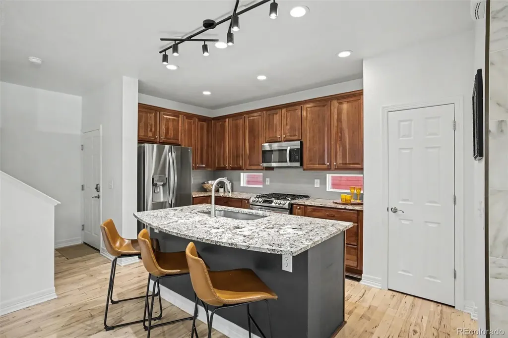 3164 Geneva Court Denver CO 80238