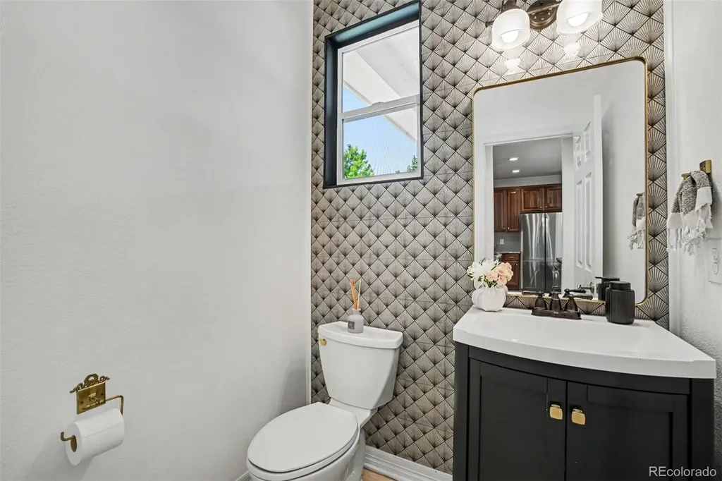 3164 Geneva Court Denver CO 80238