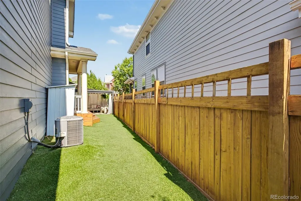3164 Geneva Court Denver CO 80238