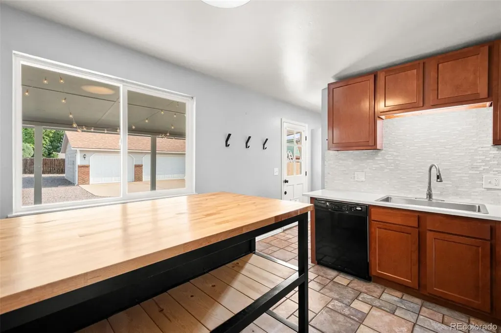 6341 W 111th Avenue Broomfield CO 80020