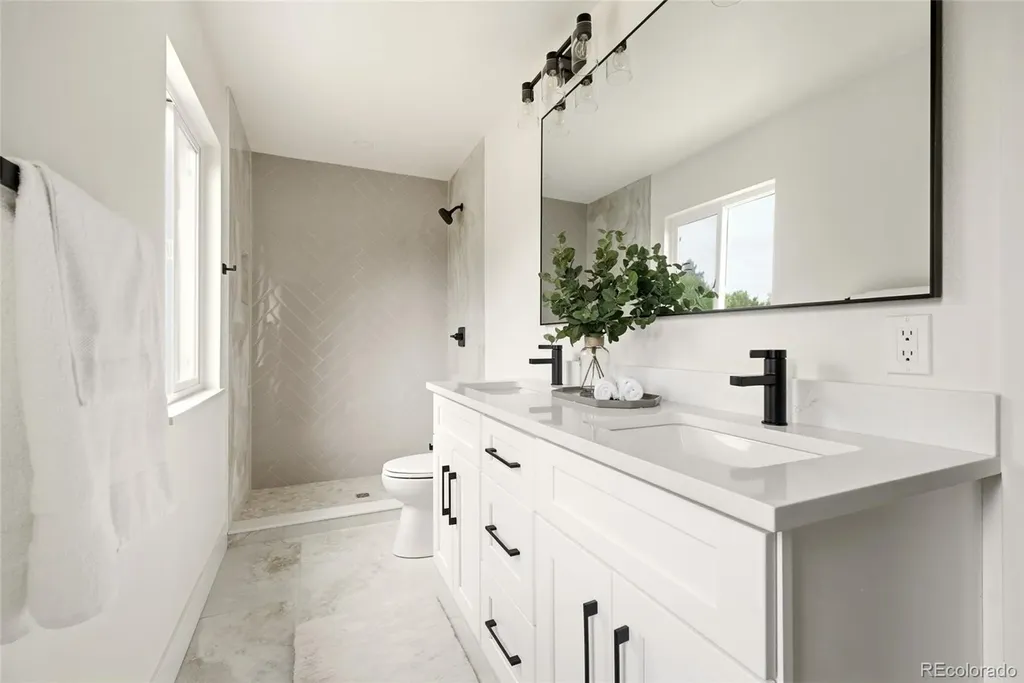 8520 W Virginia Avenue Lakewood CO 80226