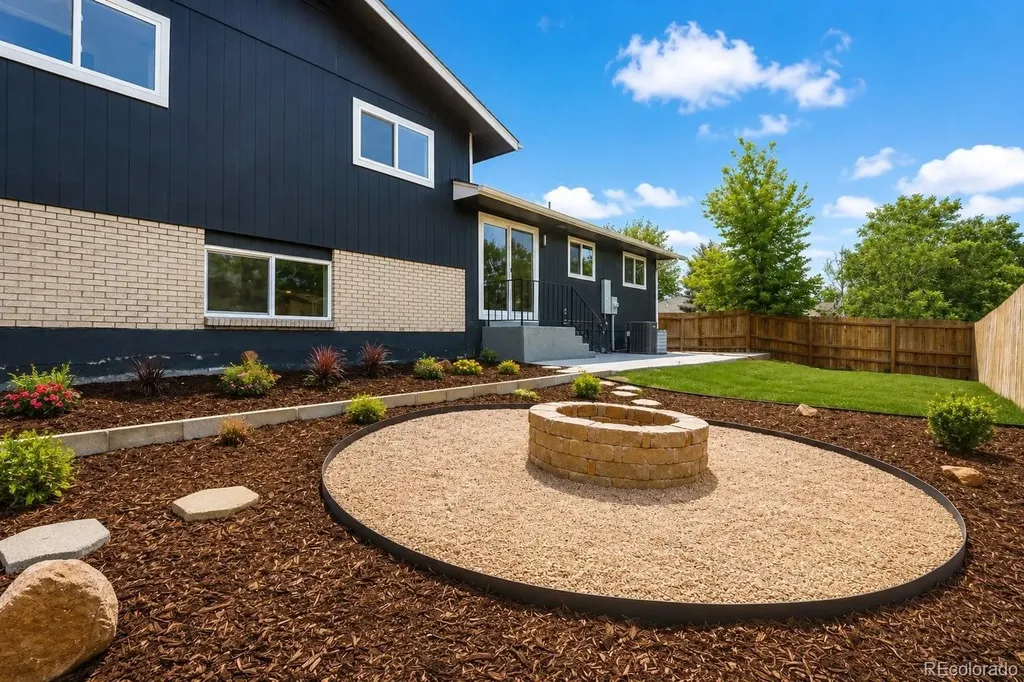 8520 W Virginia Avenue Lakewood CO 80226