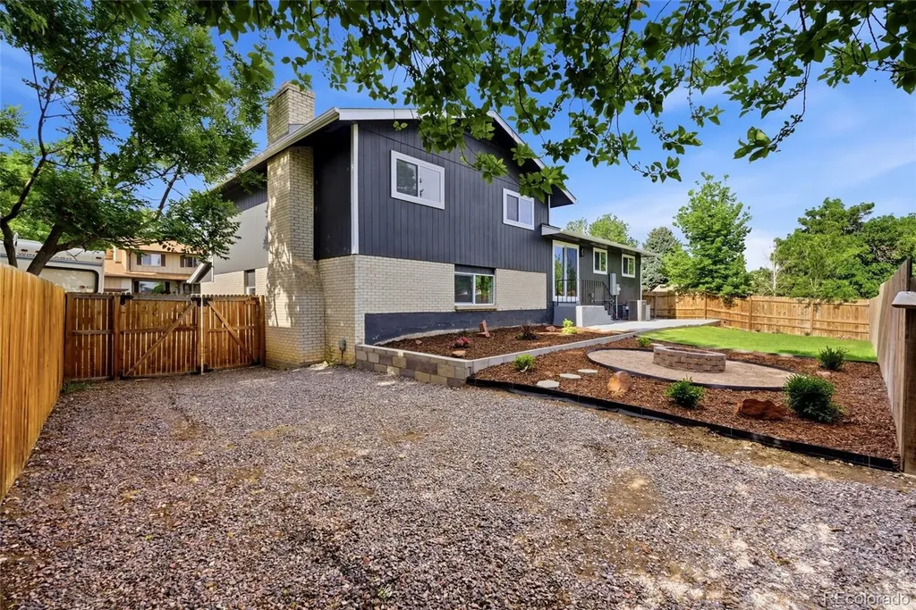 8520 W Virginia Avenue Lakewood CO 80226