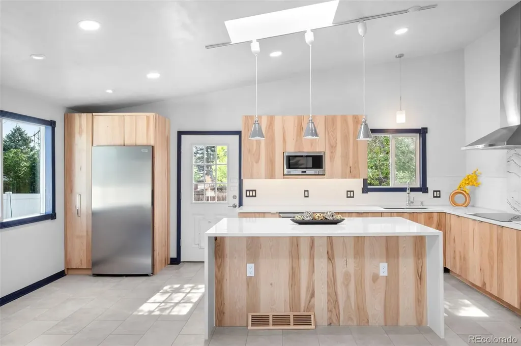 8866 Estes Street Broomfield CO 80021