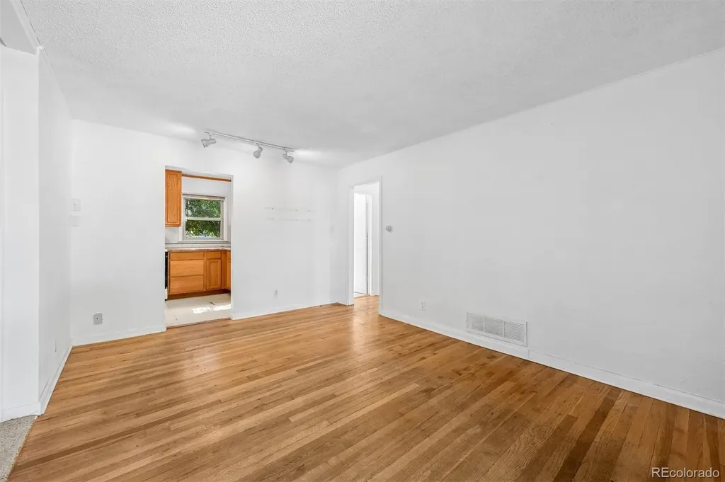 4564 S Pennsylvania Street Englewood CO 80113