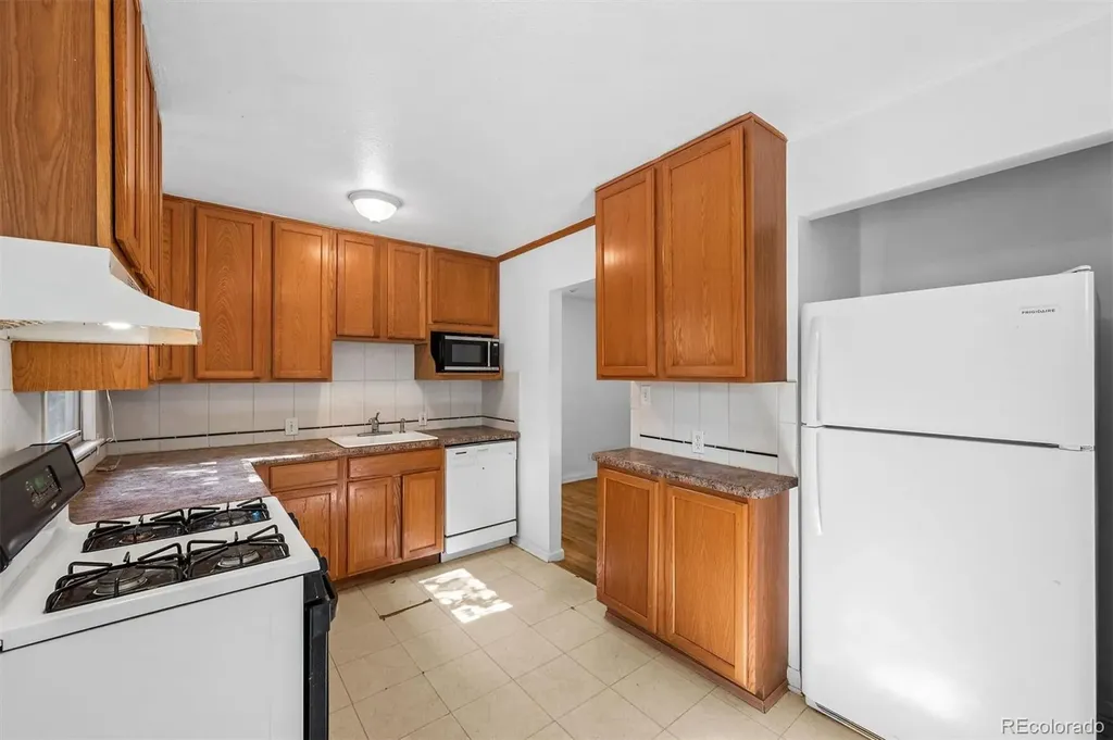 4564 S Pennsylvania Street Englewood CO 80113
