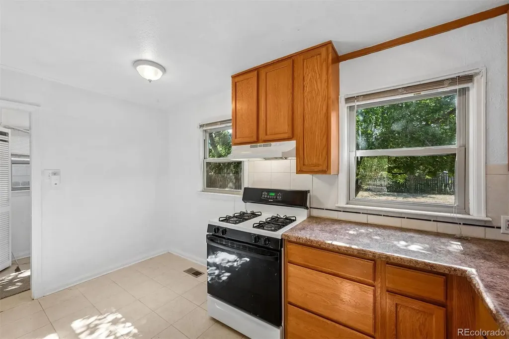 4564 S Pennsylvania Street Englewood CO 80113
