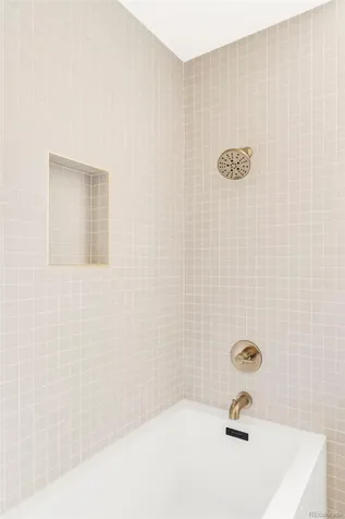 6097 S Jackson Street Centennial CO 80121