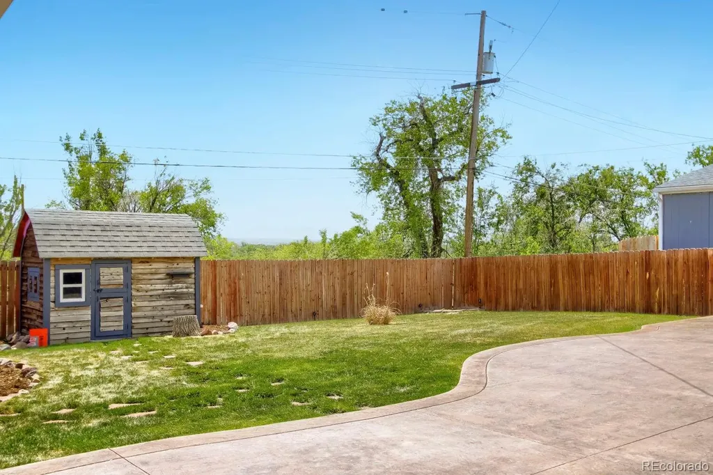 6227 Vance Street Arvada CO 80003