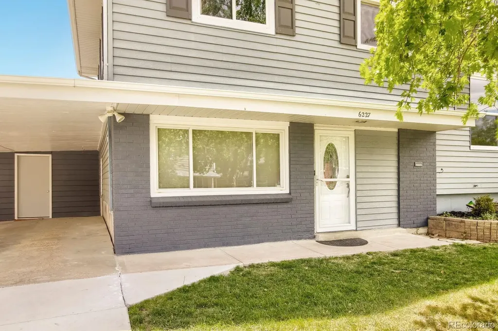 6227 Vance Street Arvada CO 80003