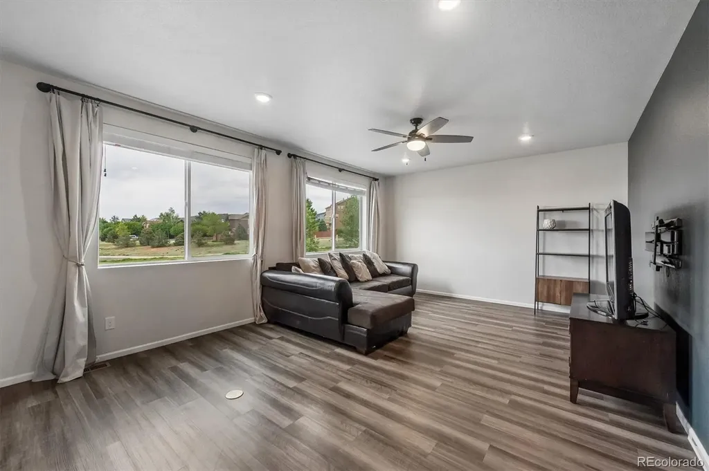 4126 S Netherland Circle Aurora CO 80013