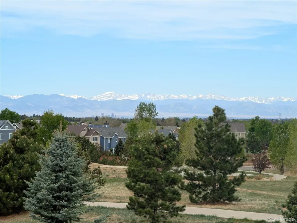 4126 S Netherland Circle Aurora CO 80013