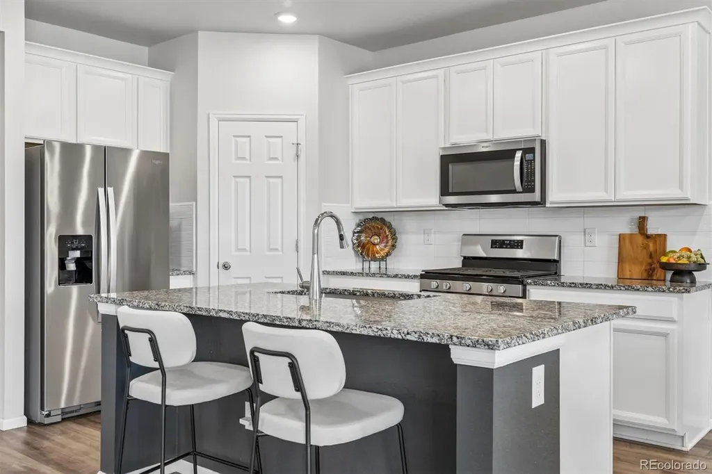 4126 S Netherland Circle Aurora CO 80013
