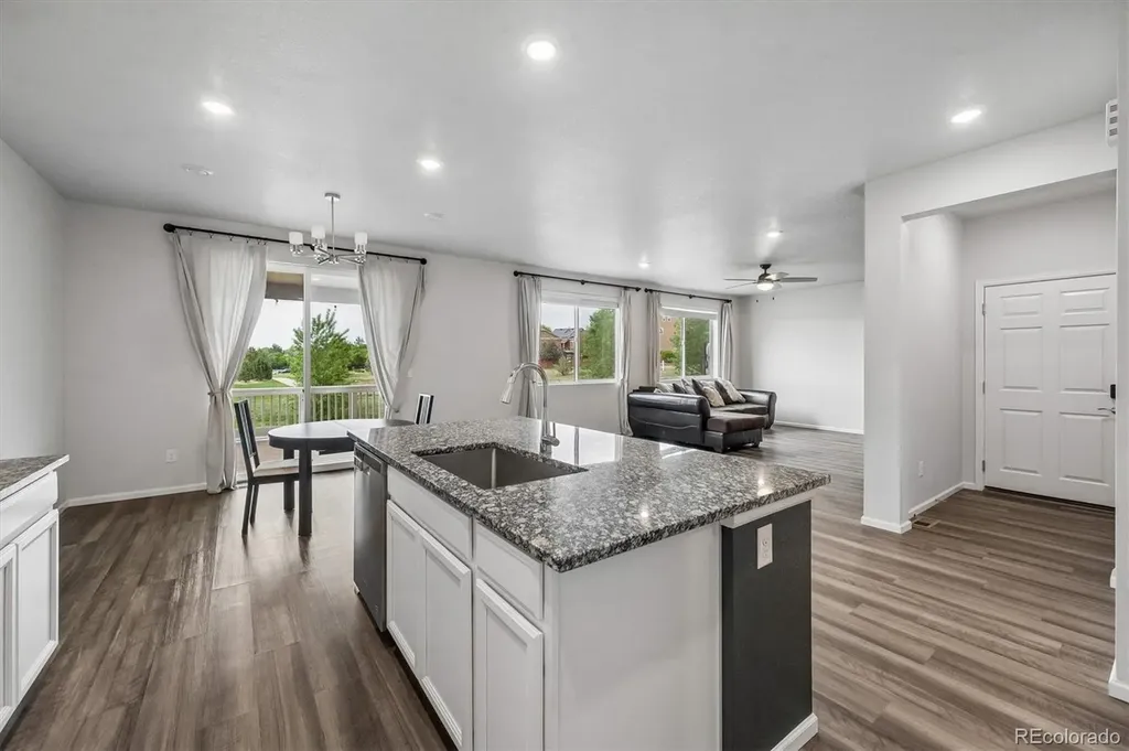 4126 S Netherland Circle Aurora CO 80013