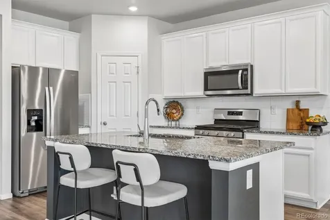 4126 S Netherland Circle Aurora CO 80013