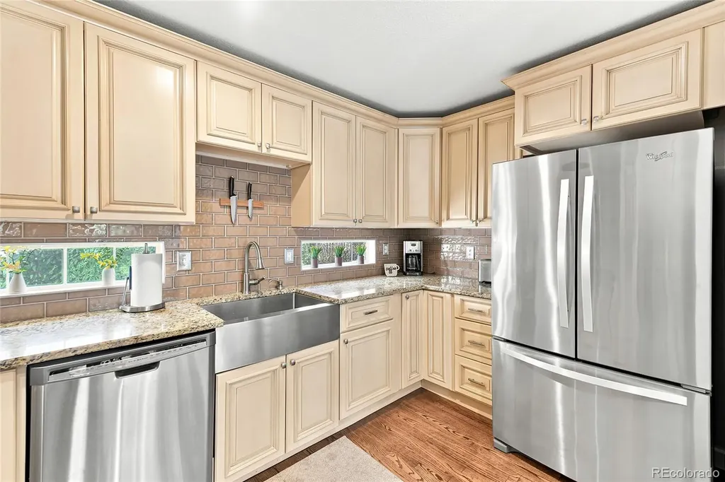 4702 Nelson Drive Broomfield CO 80023