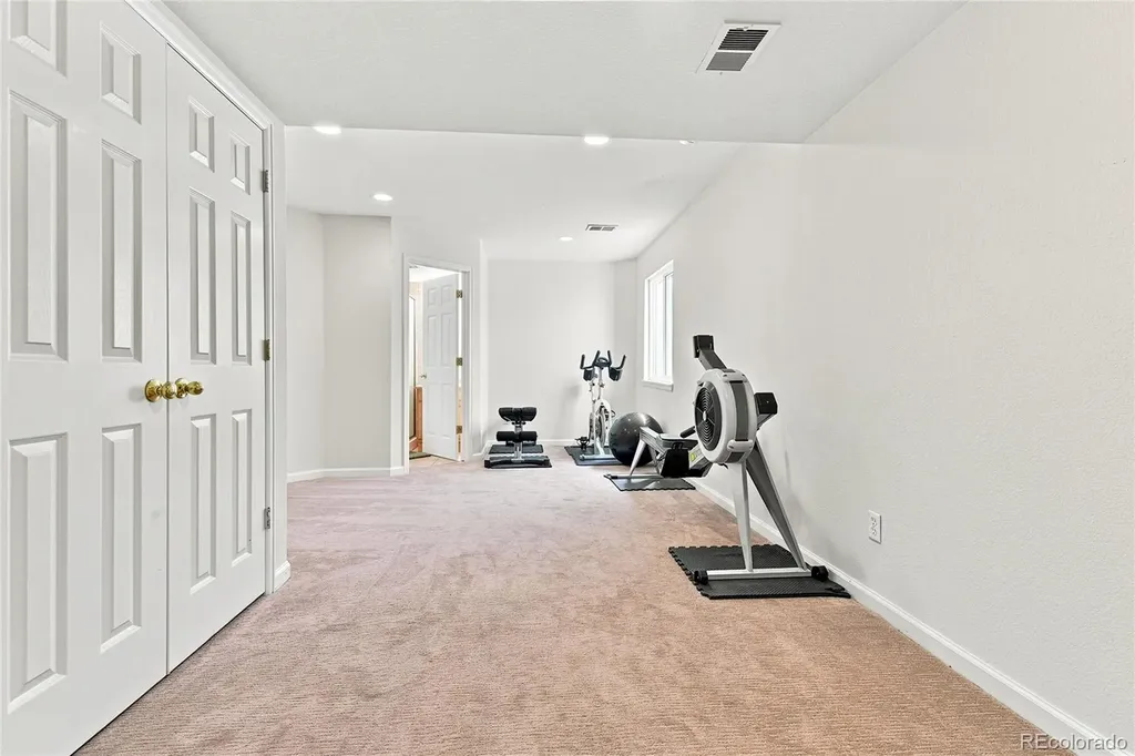 4702 Nelson Drive Broomfield CO 80023