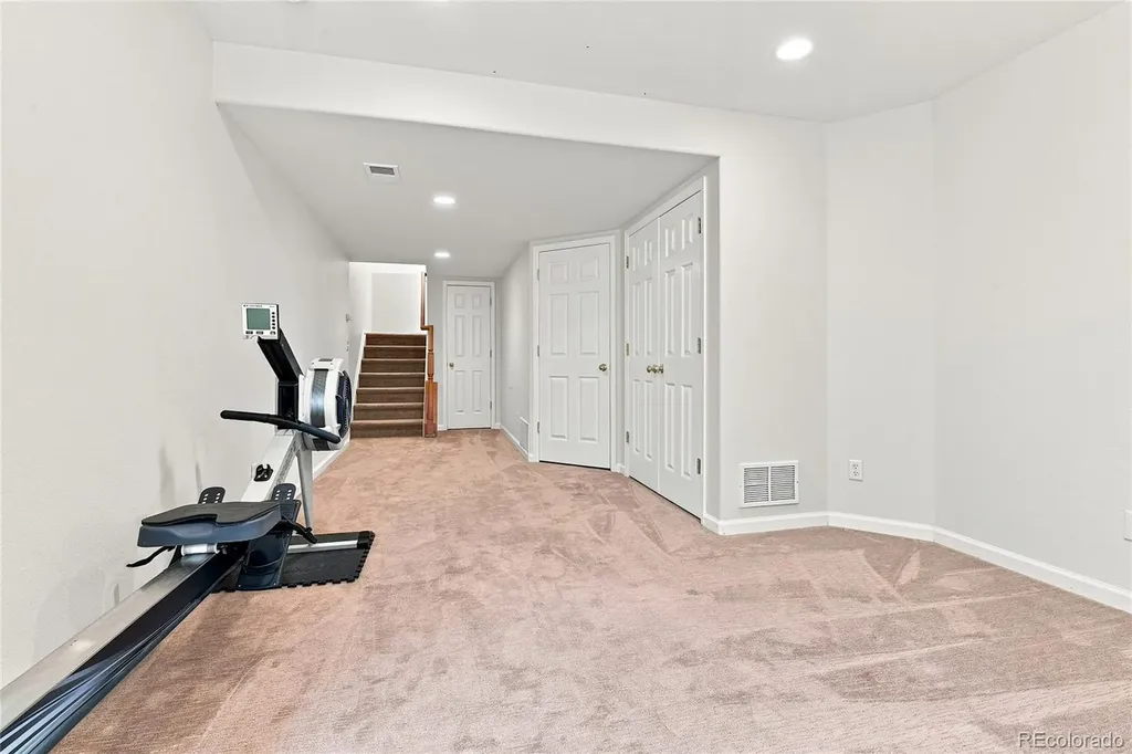 4702 Nelson Drive Broomfield CO 80023
