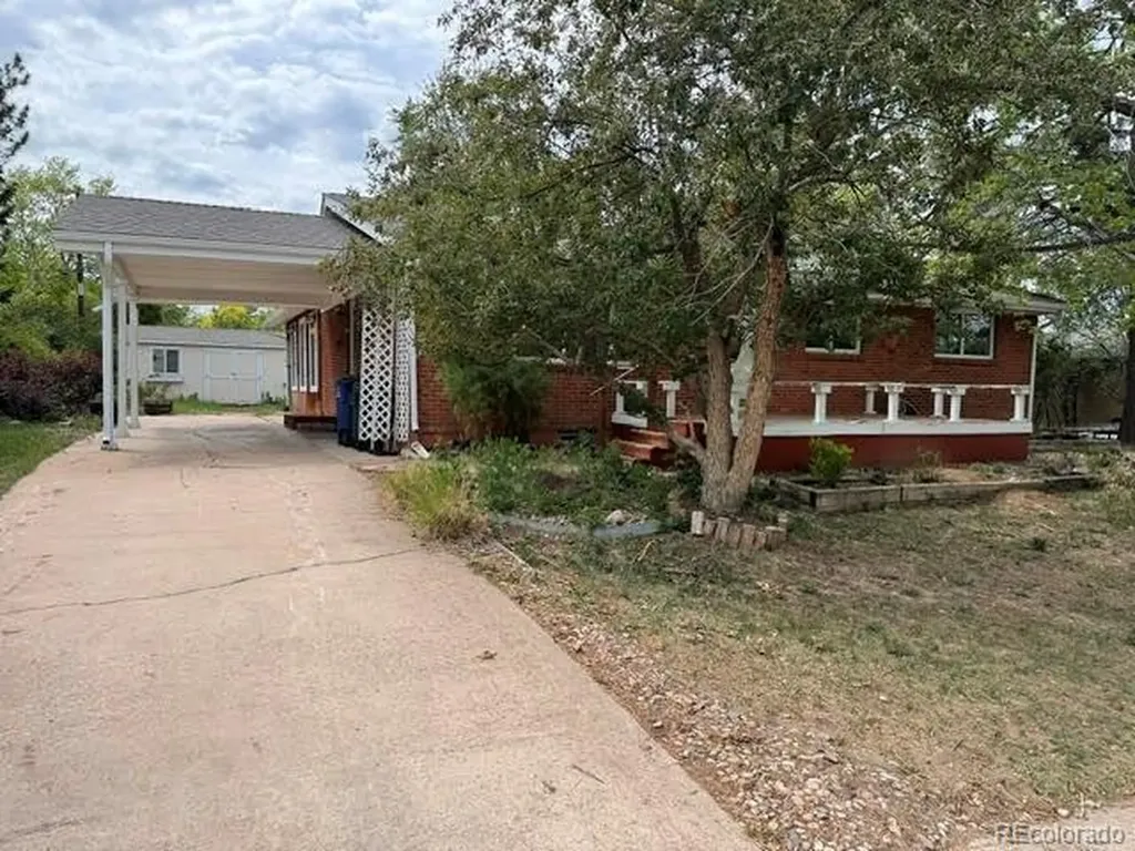 6621 S Logan Street Littleton CO 80121
