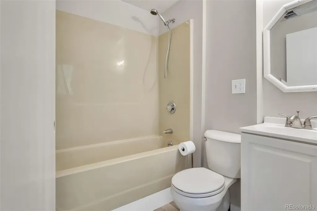 17477 E Rice Circle Aurora CO 80015