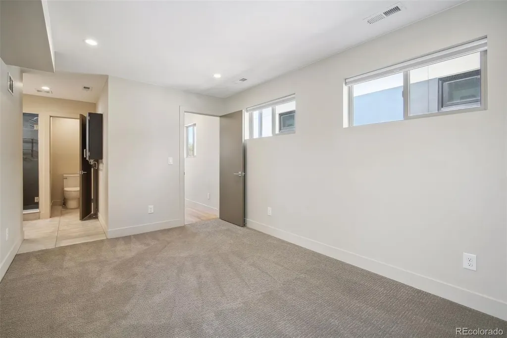 1386 Zenobia Street Denver CO 80204