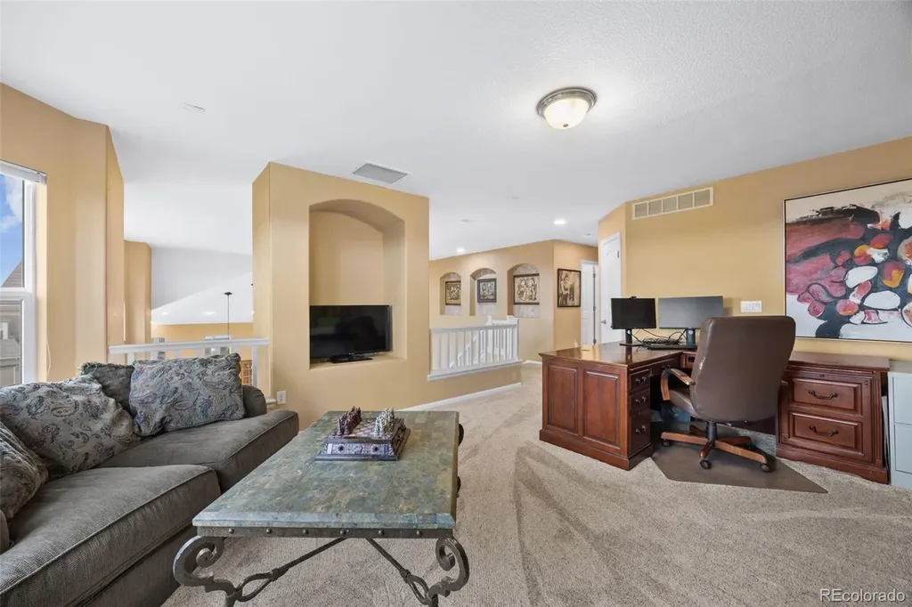 5861 Jasper Pointe Circle Castle Pines CO 80108