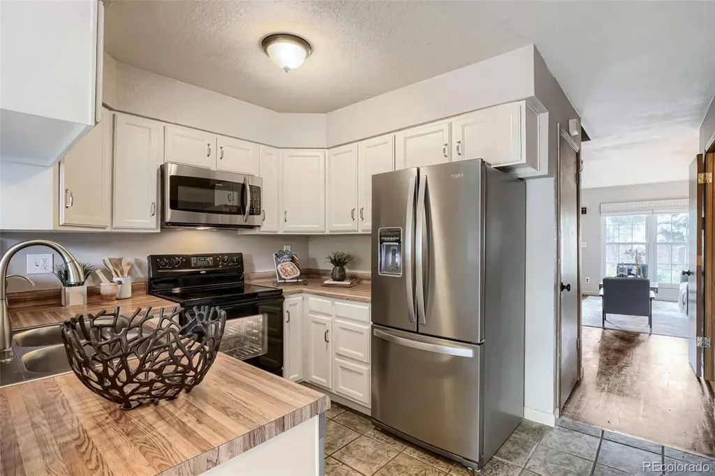 11913 E Kepner Drive Aurora CO 80012