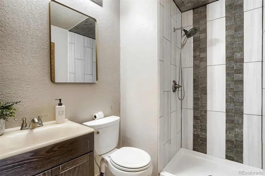 11913 E Kepner Drive Aurora CO 80012
