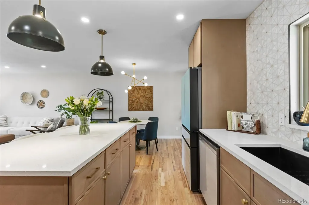 954 S Ivy Street Denver CO 80224