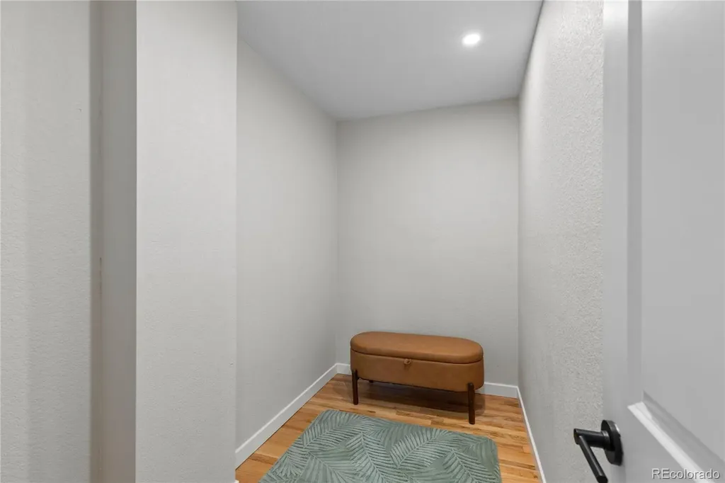 954 S Ivy Street Denver CO 80224