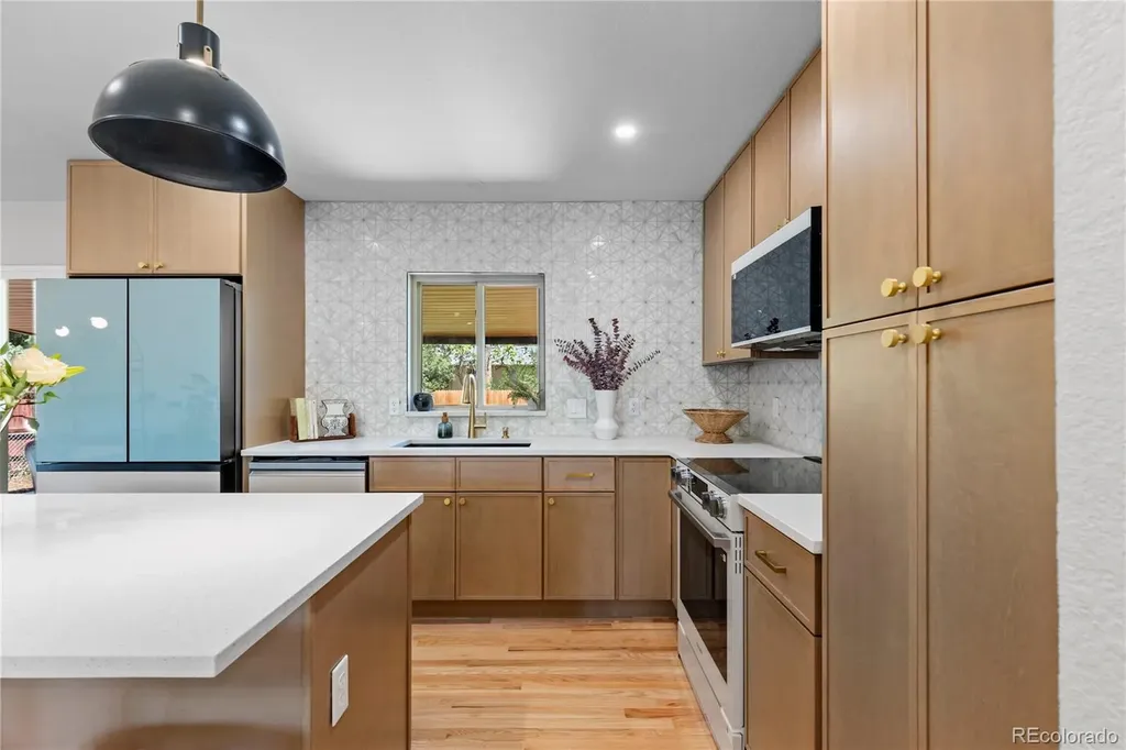 954 S Ivy Street Denver CO 80224