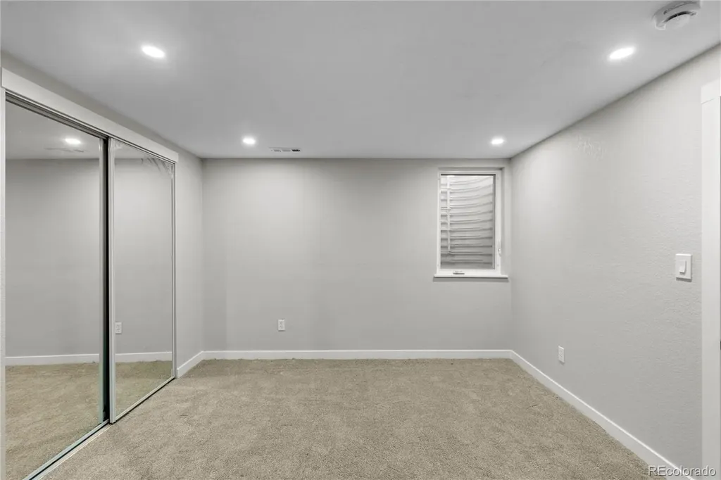 954 S Ivy Street Denver CO 80224